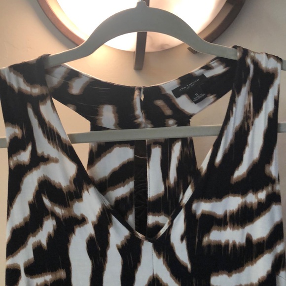 Ann Taylor dress with cutouts on the back = sexy! - Picture 6 of 8